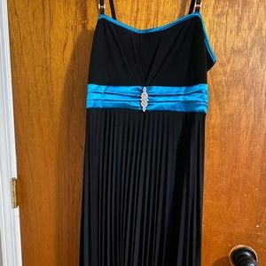 1xl pleated dress